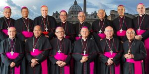 obispos católicos