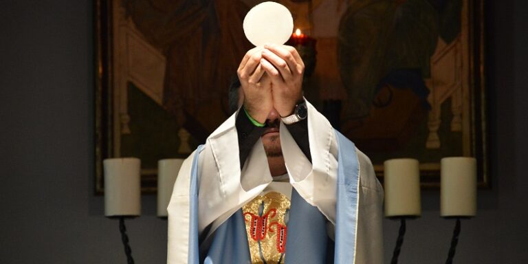A Debate on the Real Presence of Christ in the Eucharist