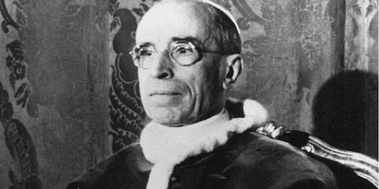 Pio XII deu dinheiro expressamente para proteger os judeus