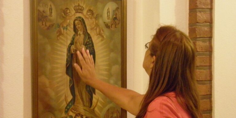 Pourquoi les catholiques vénèrent-ils les images ?